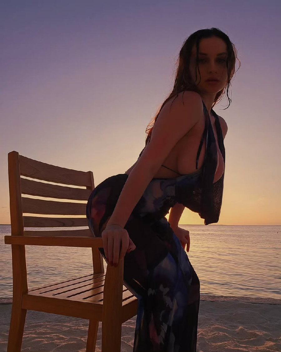 Sexy girl Miranda Faith nude in Guntur