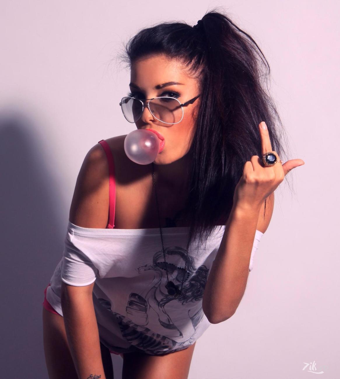 Sassy girls in Guntur