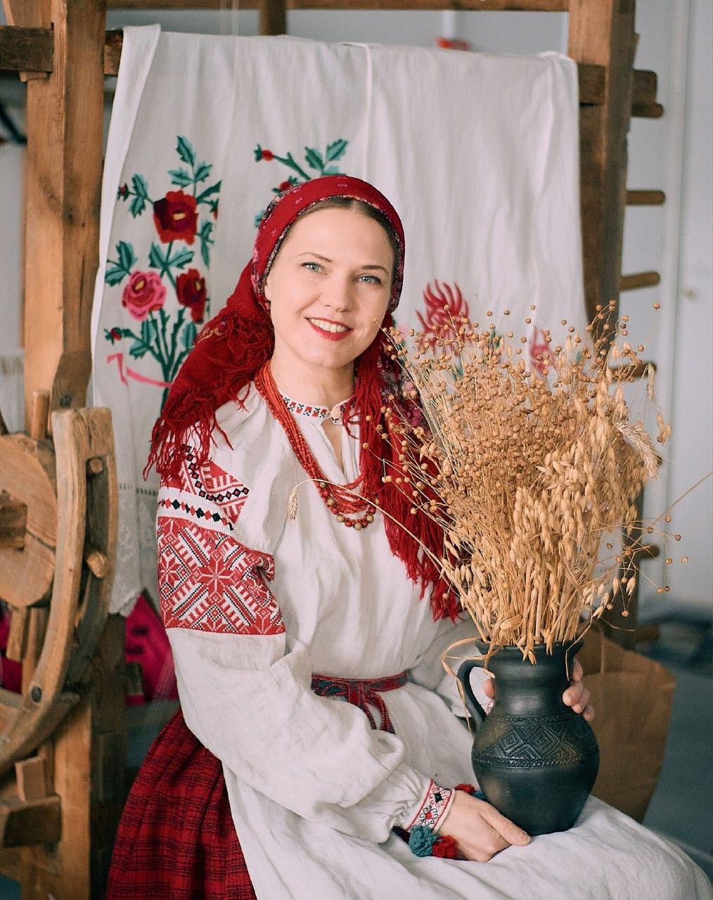 Women in Slavic costumes in Guntur