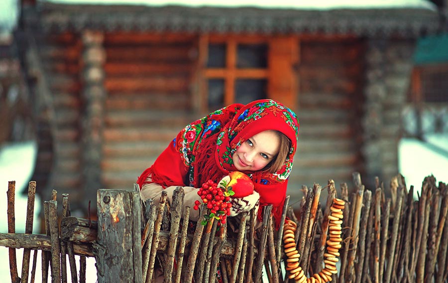 Sexy girl Women in Slavic costumes in Guntur